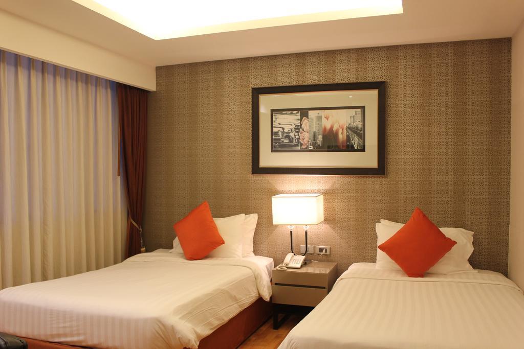 Rembrandt Suites Бангкок Екстер'єр фото