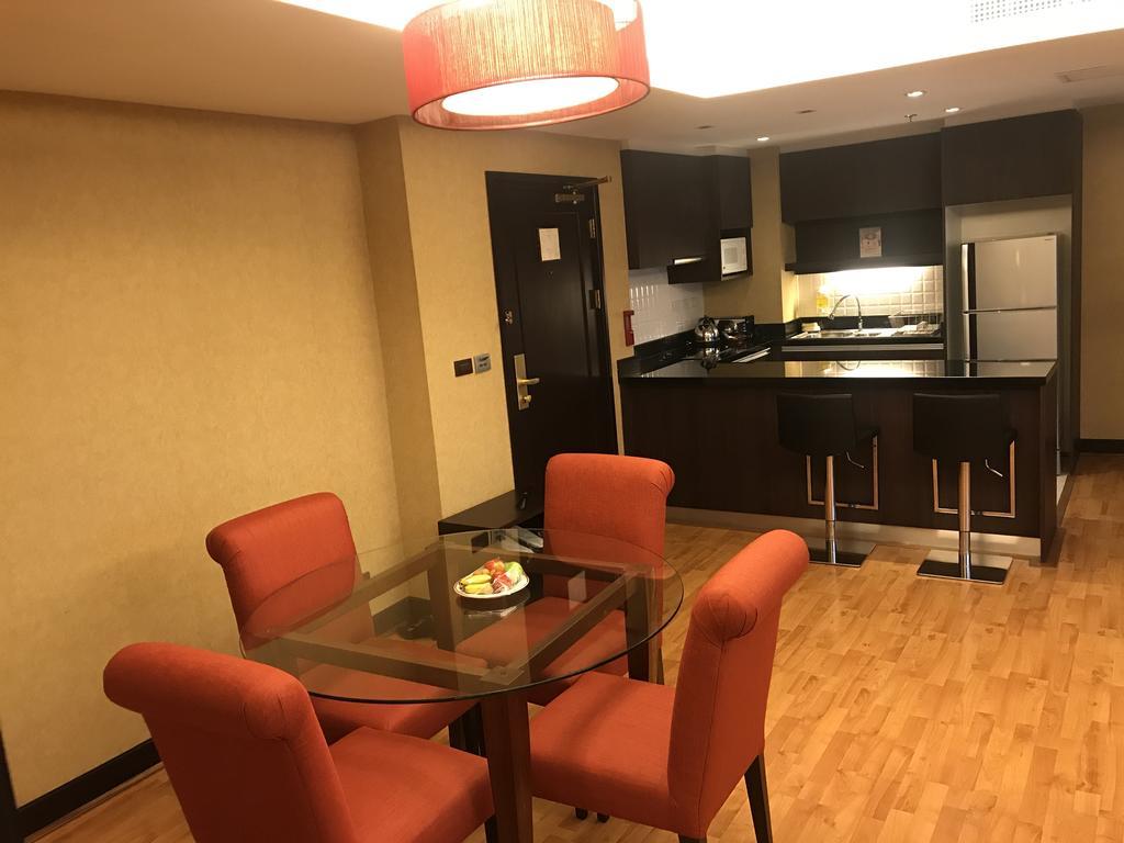 Rembrandt Suites Бангкок Екстер'єр фото