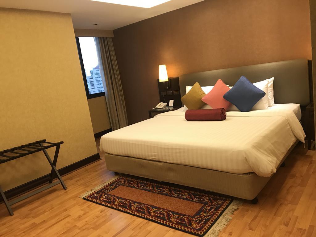 Rembrandt Suites Бангкок Екстер'єр фото