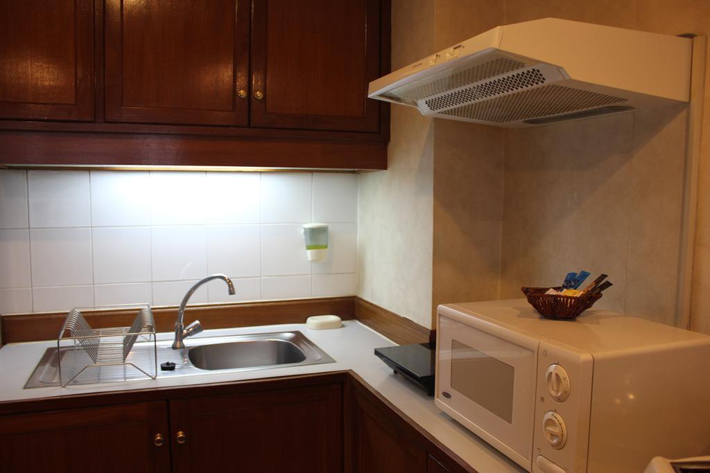 Rembrandt Suites Бангкок Екстер'єр фото