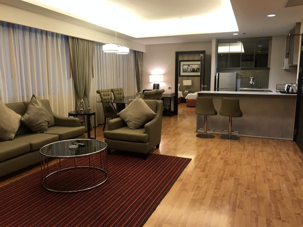 Rembrandt Suites Бангкок Екстер'єр фото