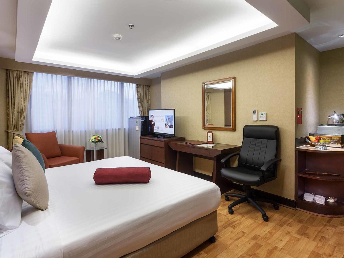 Rembrandt Suites Бангкок Екстер'єр фото