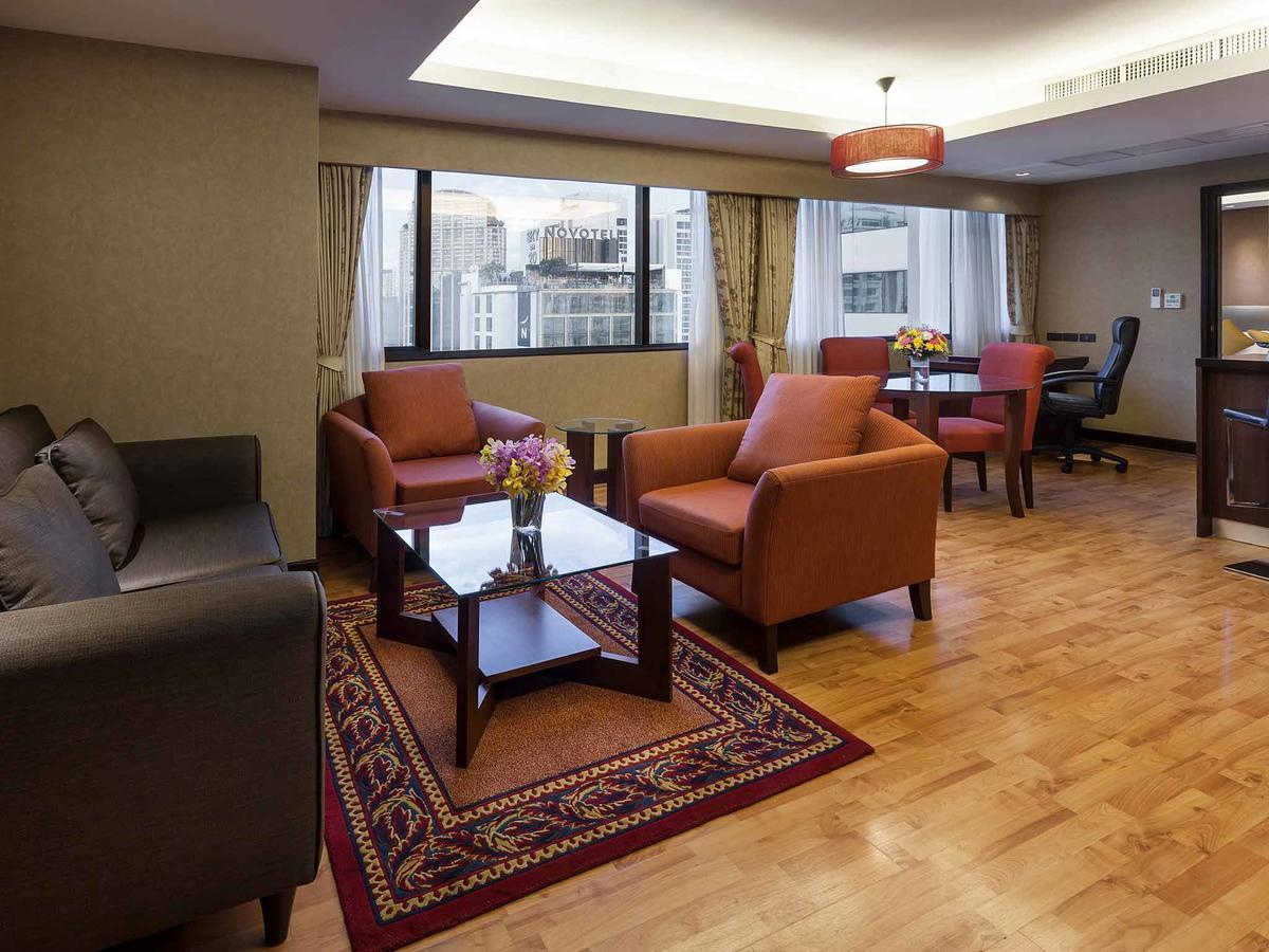 Rembrandt Suites Бангкок Екстер'єр фото