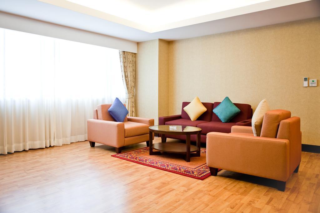 Rembrandt Suites Бангкок Екстер'єр фото